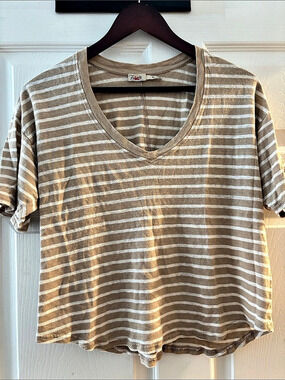 Kimberly Striped Short Sleeve Top in Brown & White Size Medium